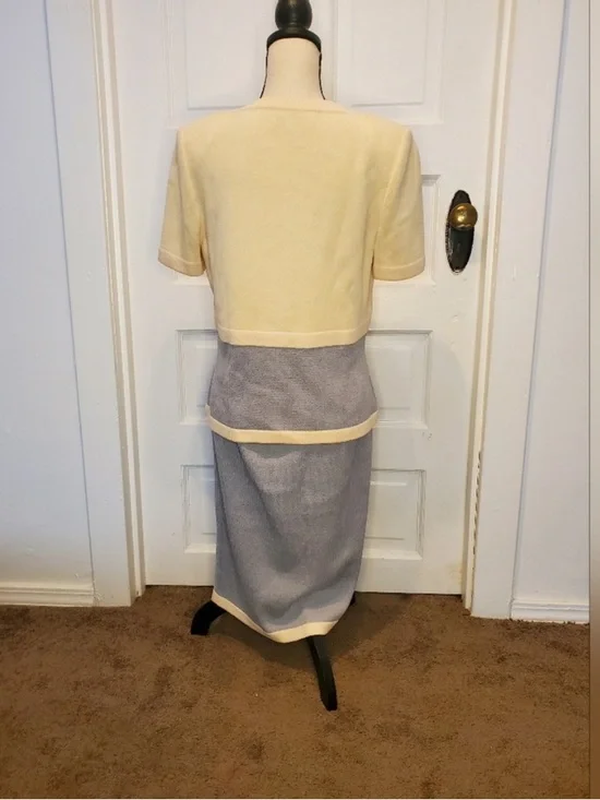 St. John Collection Marie Gray Vintage Skirt Set - Picture 2 of 5